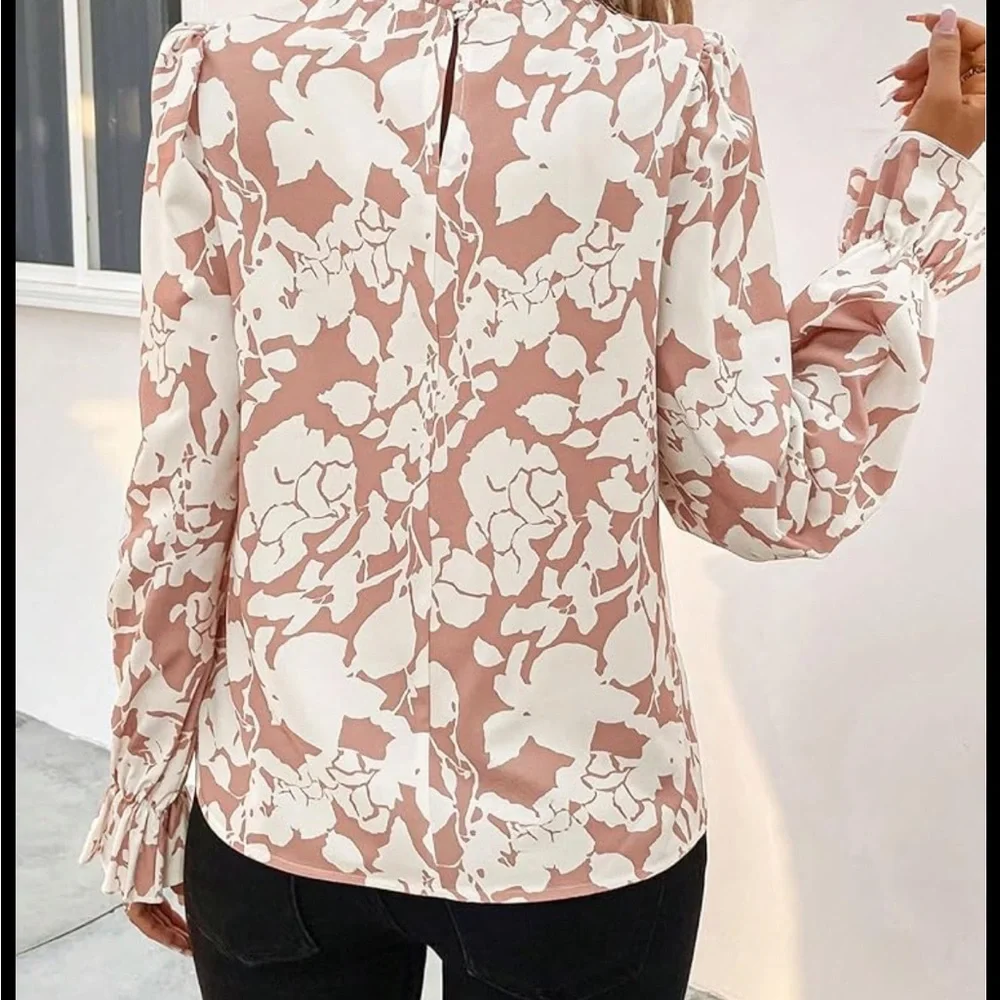 Floral Print Women's Elegant Long Sleeve Blouse - Picture 3 of 8